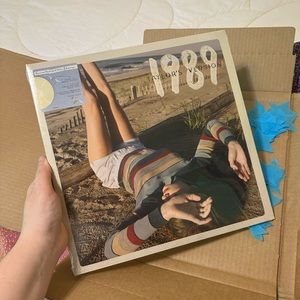 1989 (Taylor’s Version) Sunrise Boulevard Yellow Limited Edition Vinyl LP